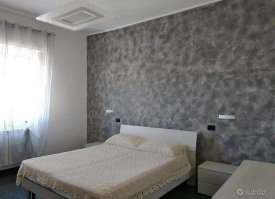 Ad Un Passo Dal Mare Apartment Savona Luaran gambar