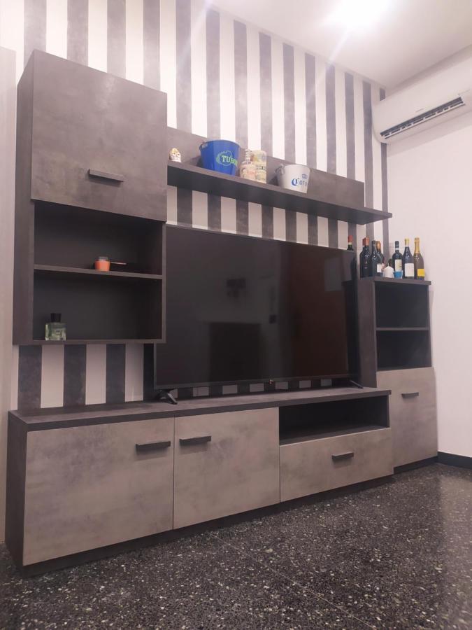 Ad Un Passo Dal Mare Apartment Savona Luaran gambar
